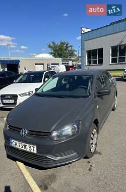 Седан Volkswagen Polo 2016 в Киеве