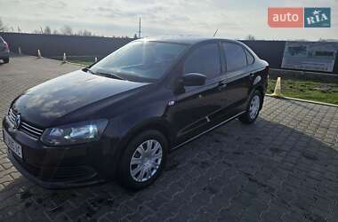 Седан Volkswagen Polo 2013 в Кагарлыке