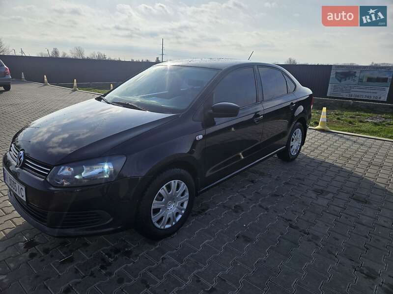 Седан Volkswagen Polo 2013 в Кагарлыке