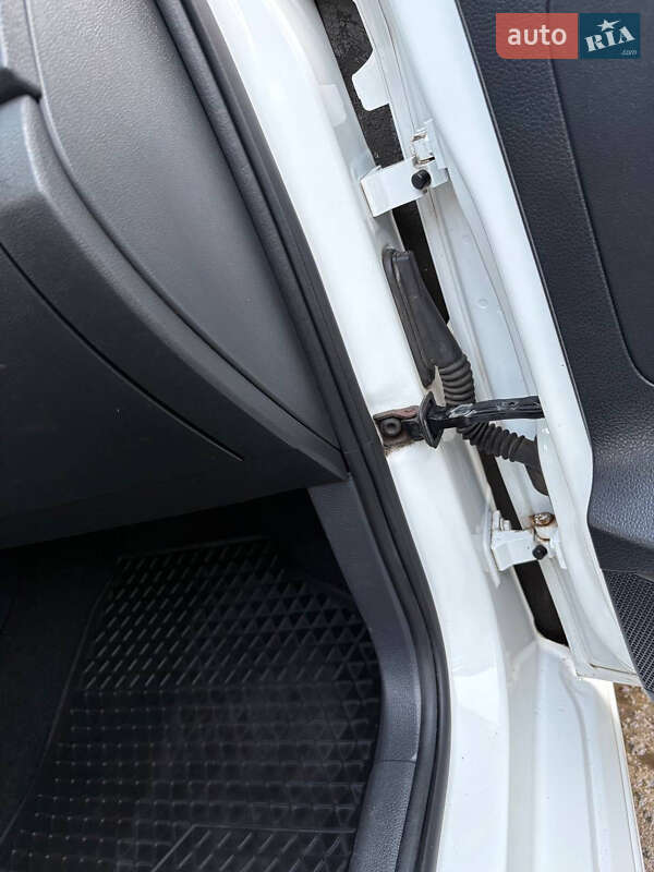 Хэтчбек Volkswagen Polo 2012 в Кривом Роге