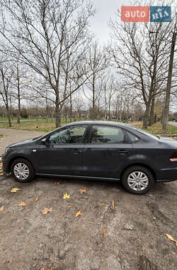 Седан Volkswagen Polo 2018 в Николаеве