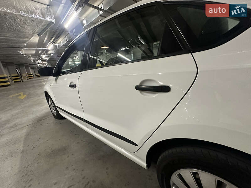 Седан Volkswagen Polo 2018 в Одессе