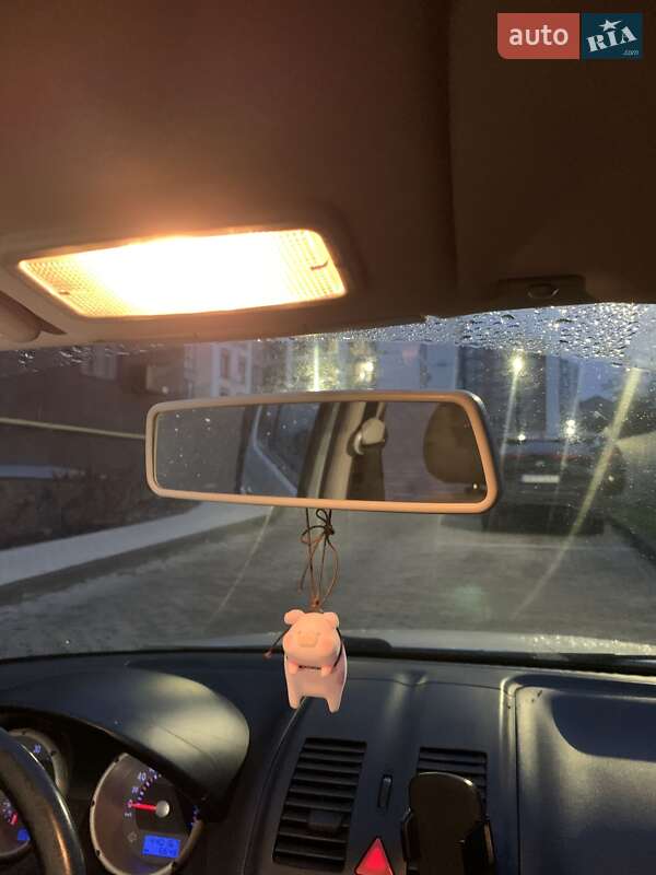 Хэтчбек Volkswagen Polo 2001 в Виннице