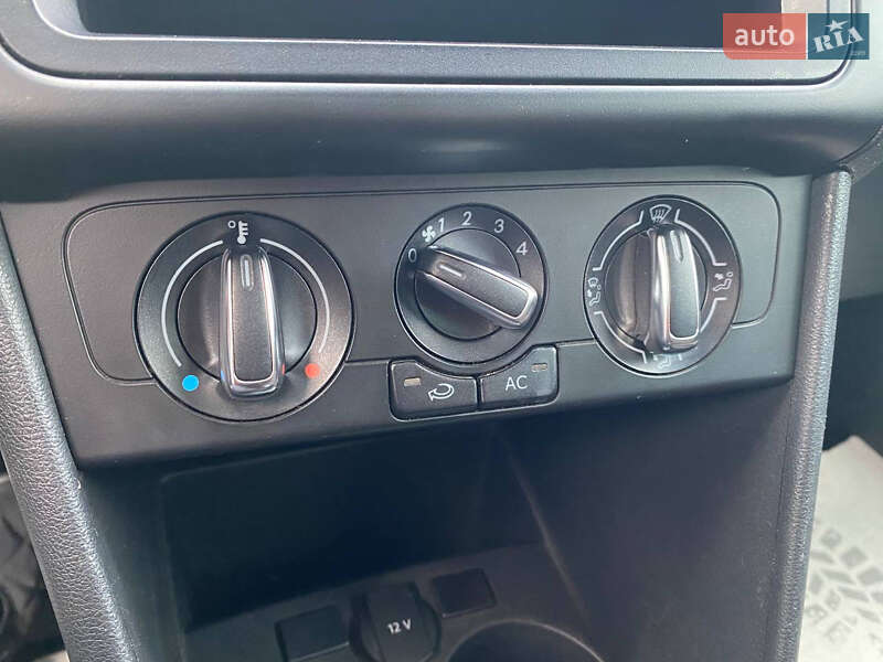 Хэтчбек Volkswagen Polo 2011 в Житомире