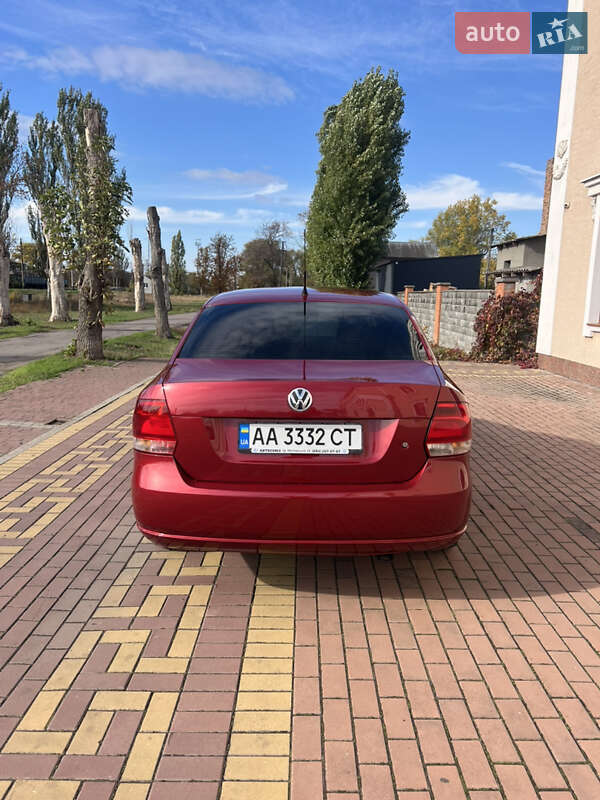 Седан Volkswagen Polo 2012 в Кривому Розі