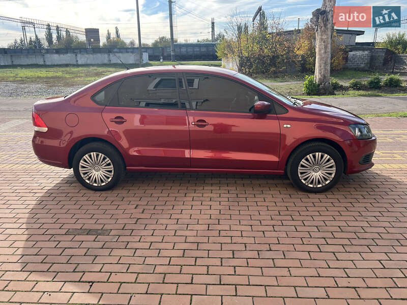 Седан Volkswagen Polo 2012 в Кривому Розі