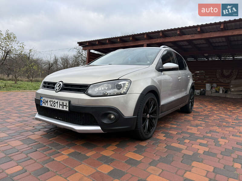 Хэтчбек Volkswagen Polo 2011 в Житомире