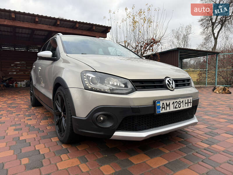 Хэтчбек Volkswagen Polo 2011 в Житомире