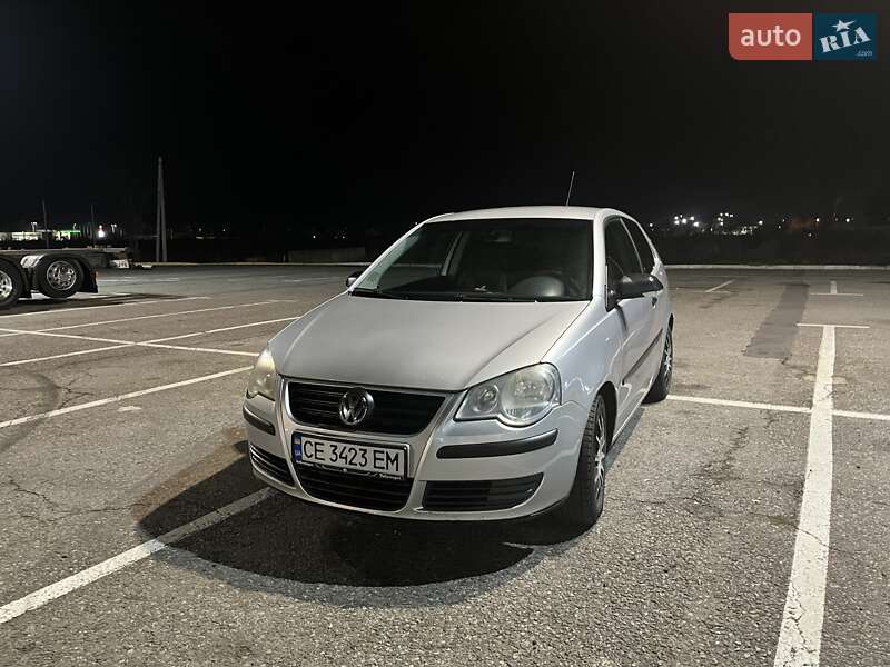 Хэтчбек Volkswagen Polo 2005 в Черновцах