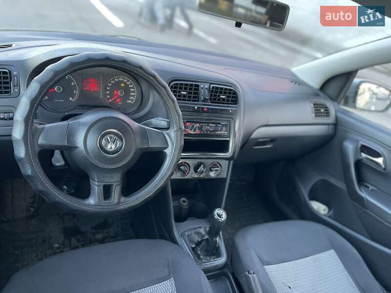 Седан Volkswagen Polo 2011 в Полтаве