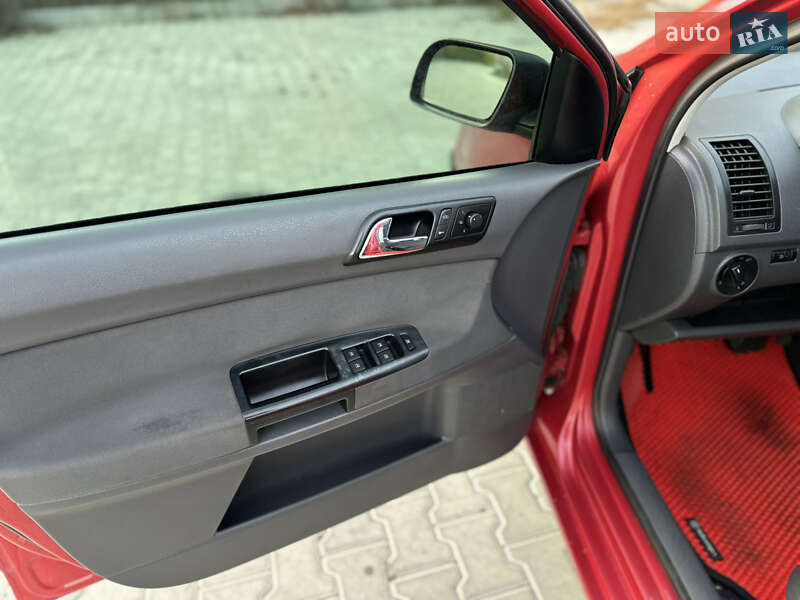 Хэтчбек Volkswagen Polo 2003 в Полтаве