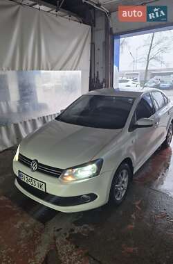 Седан Volkswagen Polo 2013 в Полтаве