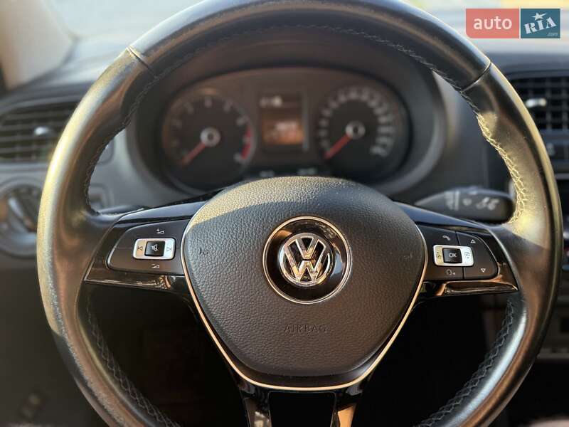 Седан Volkswagen Polo 2017 в Киеве