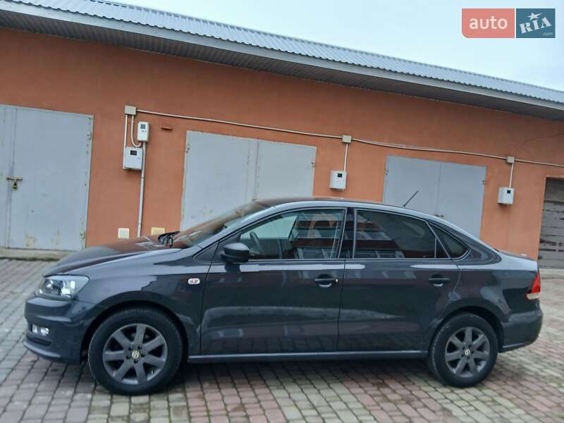 Седан Volkswagen Polo 2016 в Чорткове
