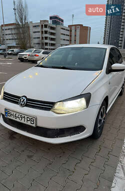 Седан Volkswagen Polo 2013 в Києві