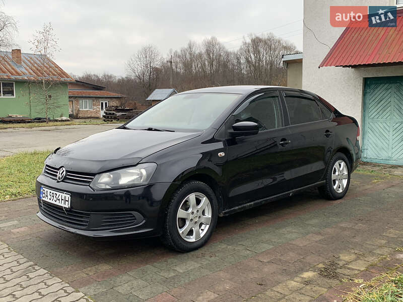 Седан Volkswagen Polo 2012 в Долине фото 5 Седан Volkswagen Polo 2012 в Долине