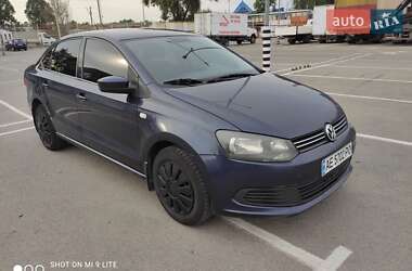 Седан Volkswagen Polo 2012 в Днепре