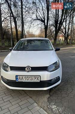 Седан Volkswagen Polo 2017 в Ровно
