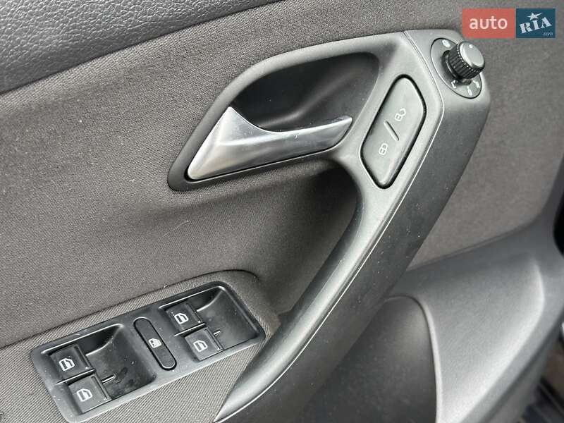 Хэтчбек Volkswagen Polo 2012 в Киеве фото 14 Хэтчбек Volkswagen Polo 2012 в Киеве