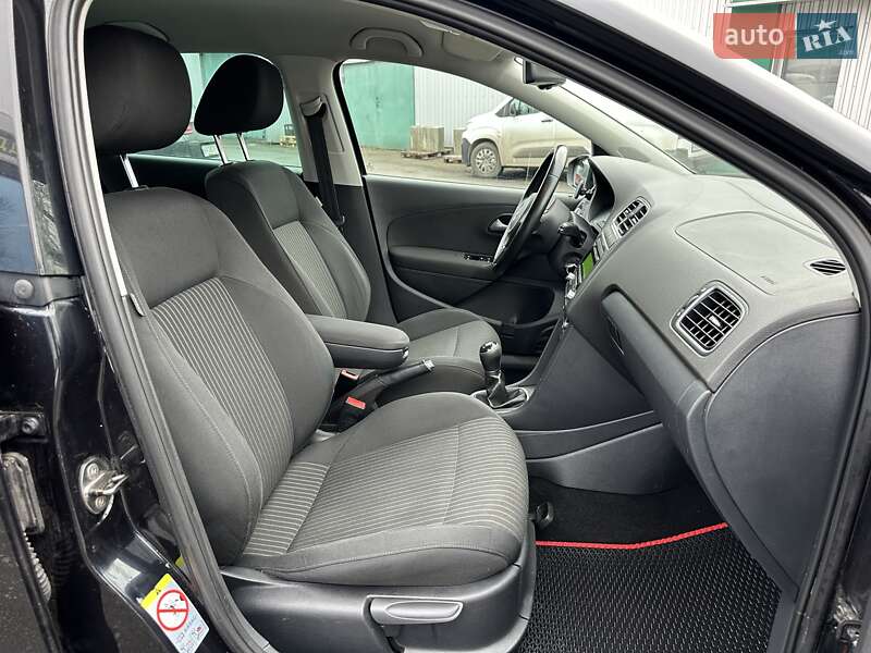 Хэтчбек Volkswagen Polo 2012 в Киеве фото 22 Хэтчбек Volkswagen Polo 2012 в Киеве