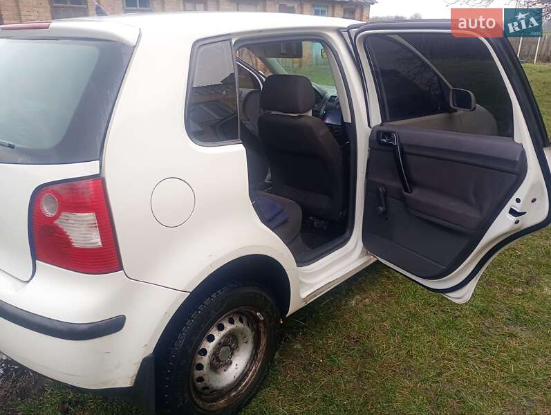Хэтчбек Volkswagen Polo 2003 в Чуднове