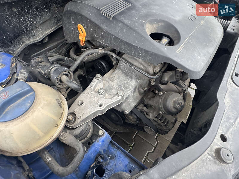 Хэтчбек Volkswagen Polo 2004 в Черновцах