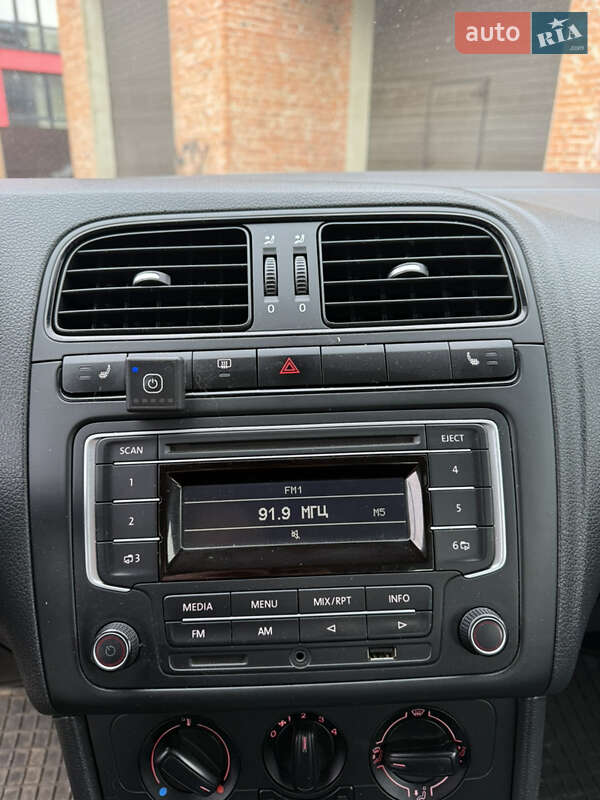 Седан Volkswagen Polo 2015 в Винниках фото 13 Седан Volkswagen Polo 2015 в Винниках