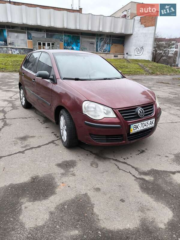 Хэтчбек Volkswagen Polo 2007 в Луцке