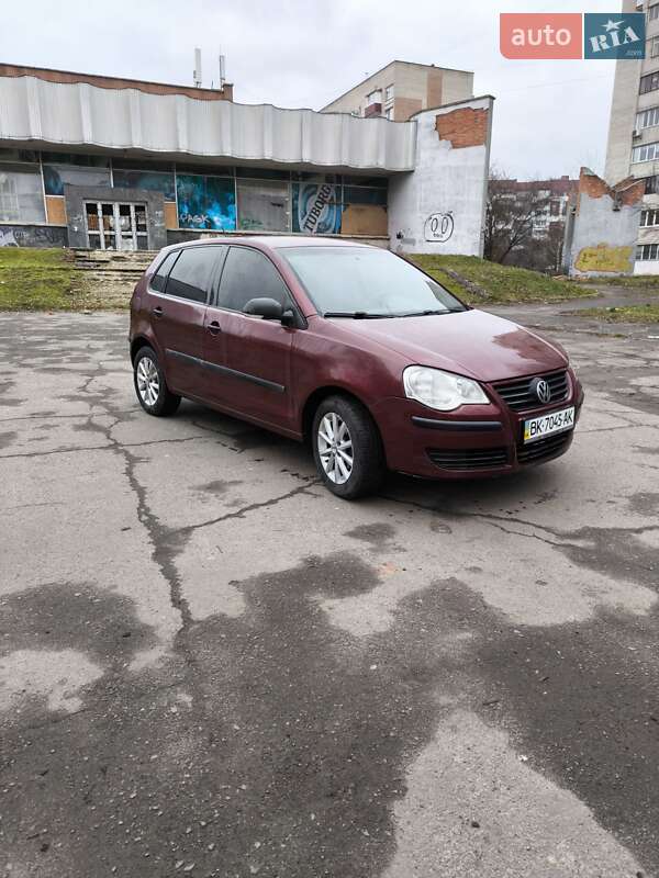 Хэтчбек Volkswagen Polo 2007 в Луцке