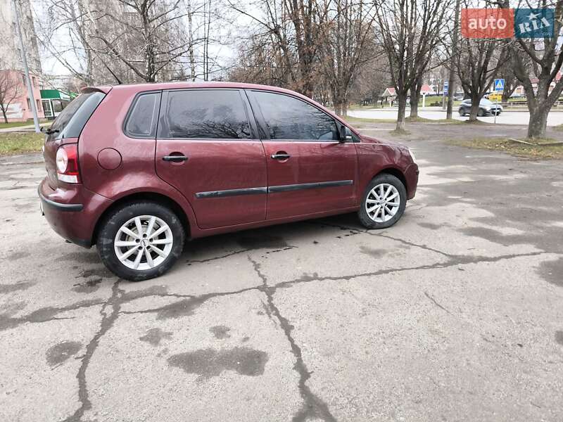 Хэтчбек Volkswagen Polo 2007 в Луцке