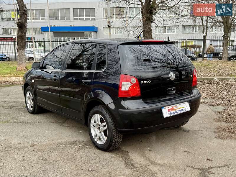 Хэтчбек Volkswagen Polo 2005 в Киеве