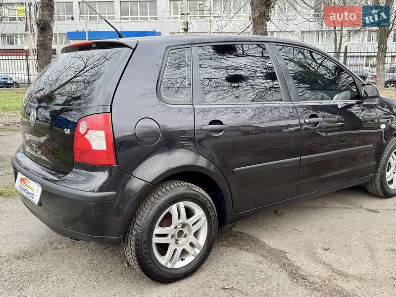 Хэтчбек Volkswagen Polo 2005 в Киеве