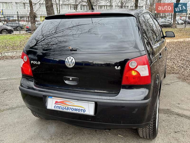 Хэтчбек Volkswagen Polo 2005 в Киеве