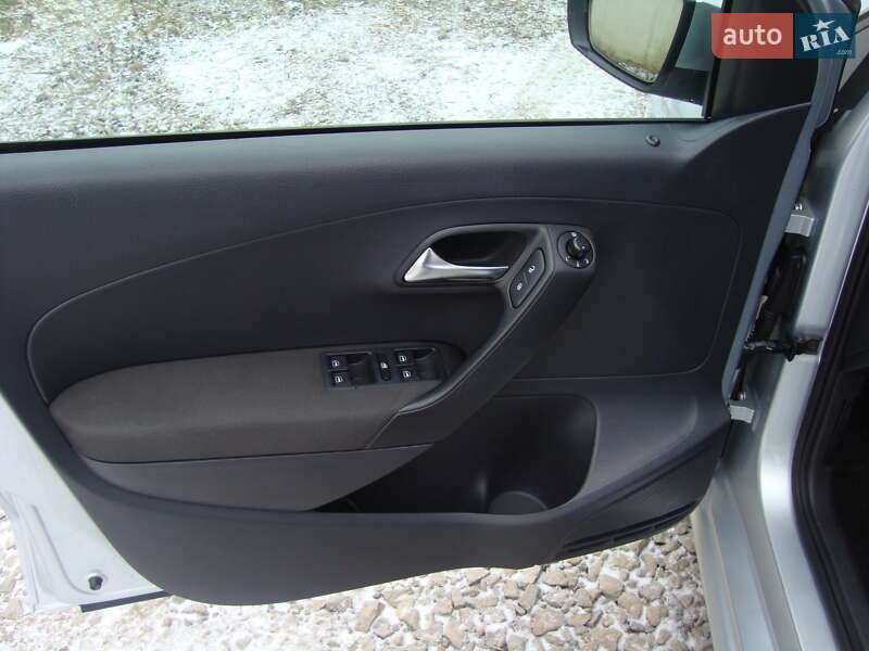 Хэтчбек Volkswagen Polo 2010 в Виннице