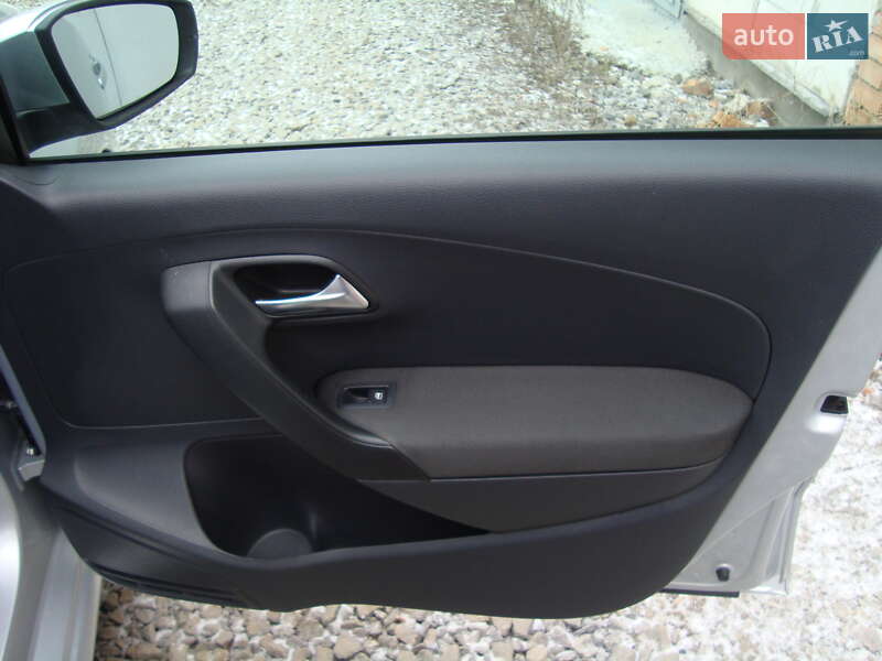 Хэтчбек Volkswagen Polo 2010 в Виннице