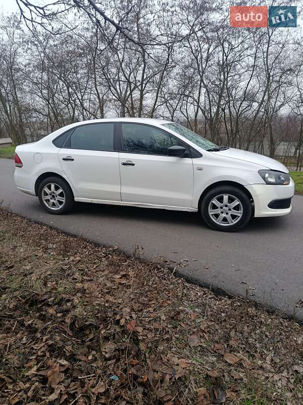 Седан Volkswagen Polo 2012 в Дніпрі