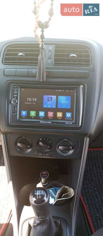 Седан Volkswagen Polo 2017 в Черкасах