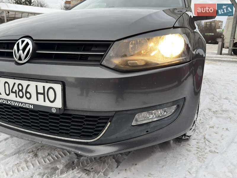 Хэтчбек Volkswagen Polo 2010 в Ровно
