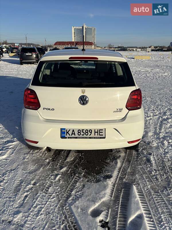 Хетчбек Volkswagen Polo 2016 в Києві