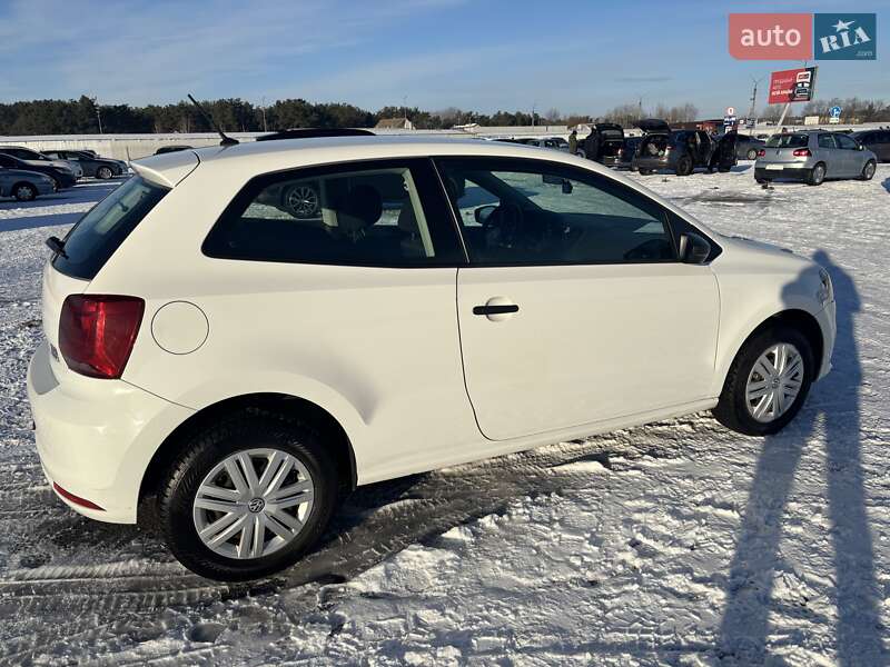 Хетчбек Volkswagen Polo 2016 в Києві