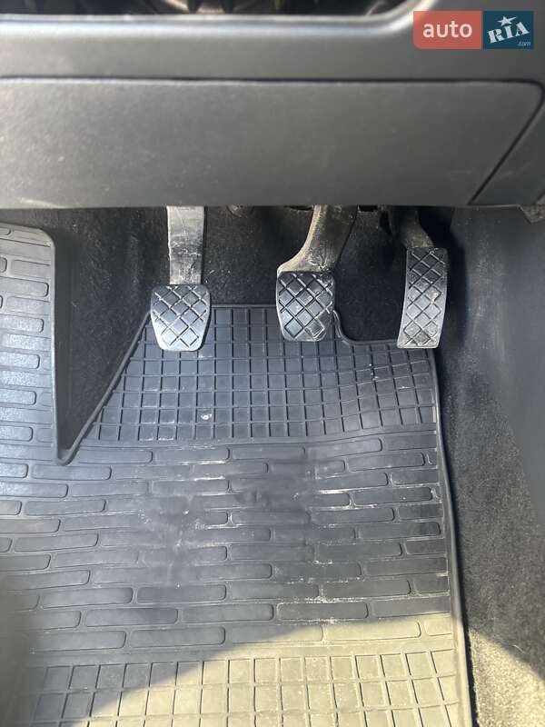 Хетчбек Volkswagen Polo 2016 в Києві