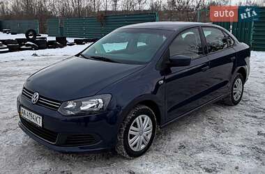 Седан Volkswagen Polo 2013 в Киеве