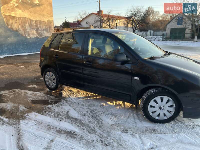 Хетчбек Volkswagen Polo 2003 в Турійську