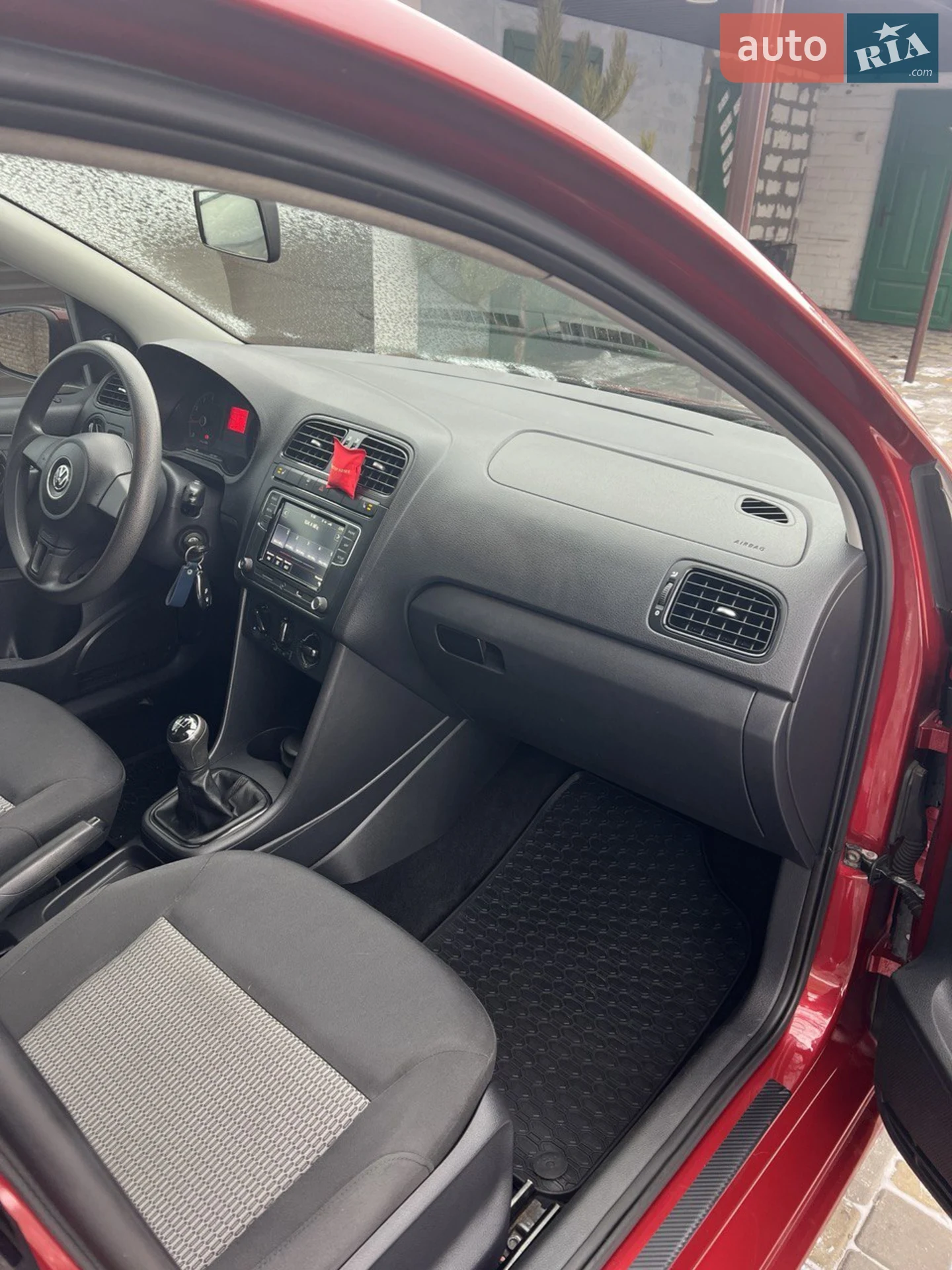 2013 Volkswagen Polo - мініатюра 12