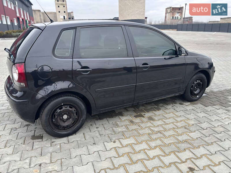 Хэтчбек Volkswagen Polo 2007 в Дубно