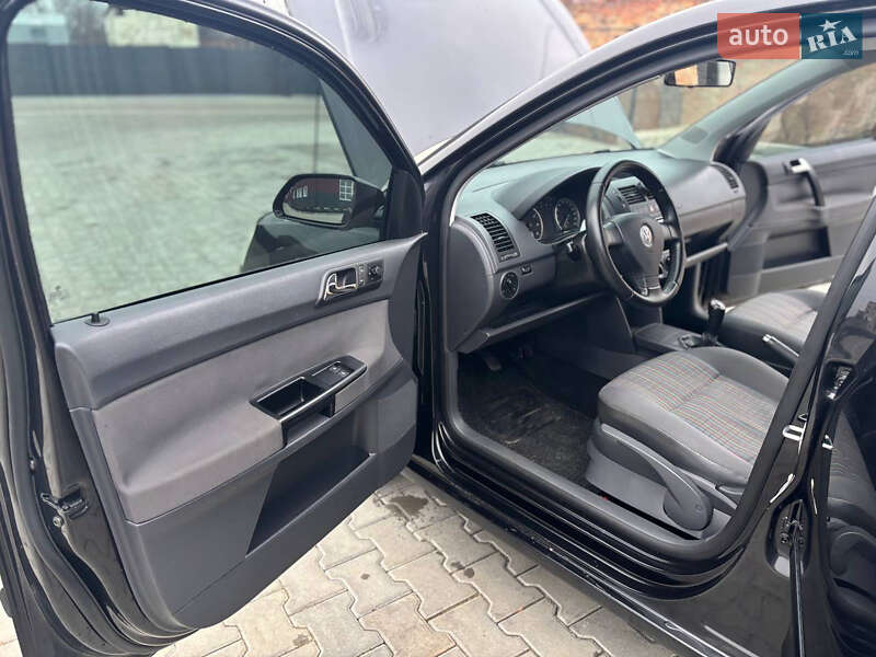 Хэтчбек Volkswagen Polo 2007 в Дубно