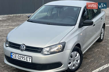 Седан Volkswagen Polo 2013 в Чернівцях