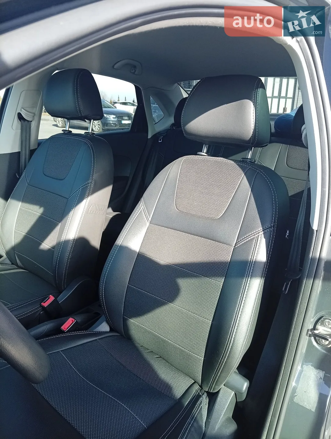 2015 Volkswagen Polo - мініатюра 8