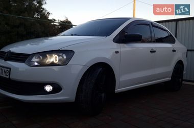 Седан Volkswagen Polo 2013 в Виннице