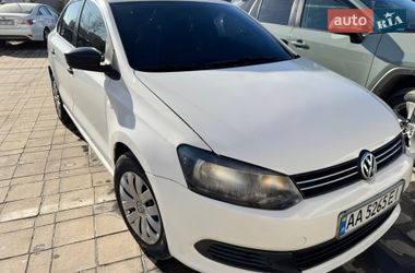 Седан Volkswagen Polo 2012 в Виннице